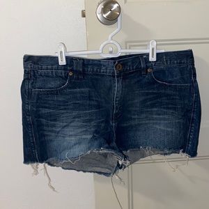 Madewell Women’s Denim cutoff shorts